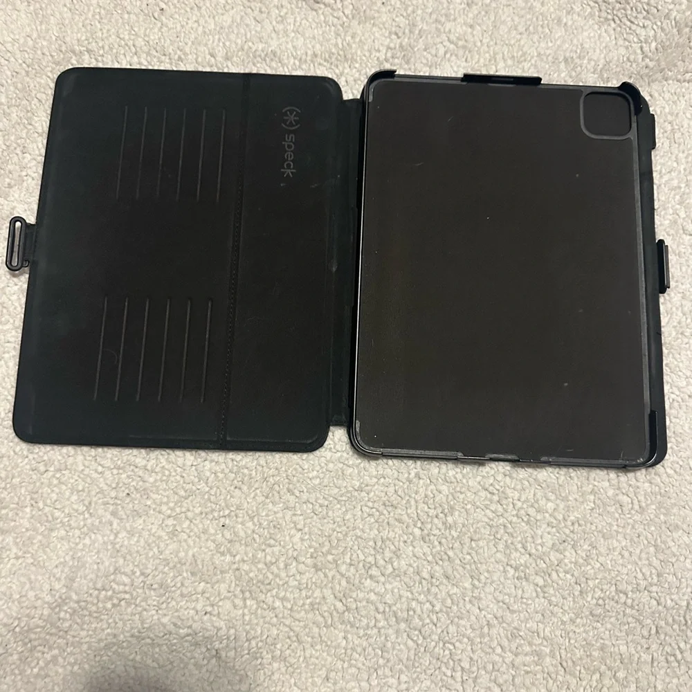 Speck Balance Folio Case for Apple iPad Air 11 (5th Gen) - Black